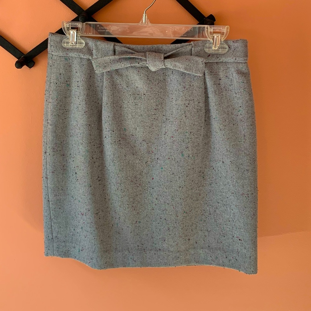 Gray polyester wool LOFT skirt size 2
